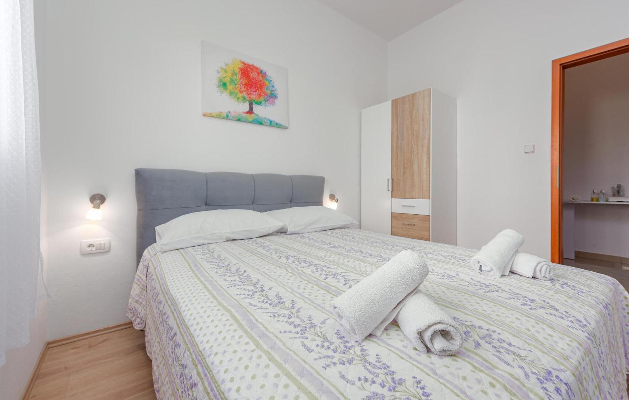 Beautiful Apartment In Maslenica With Kitchen Extérieur photo