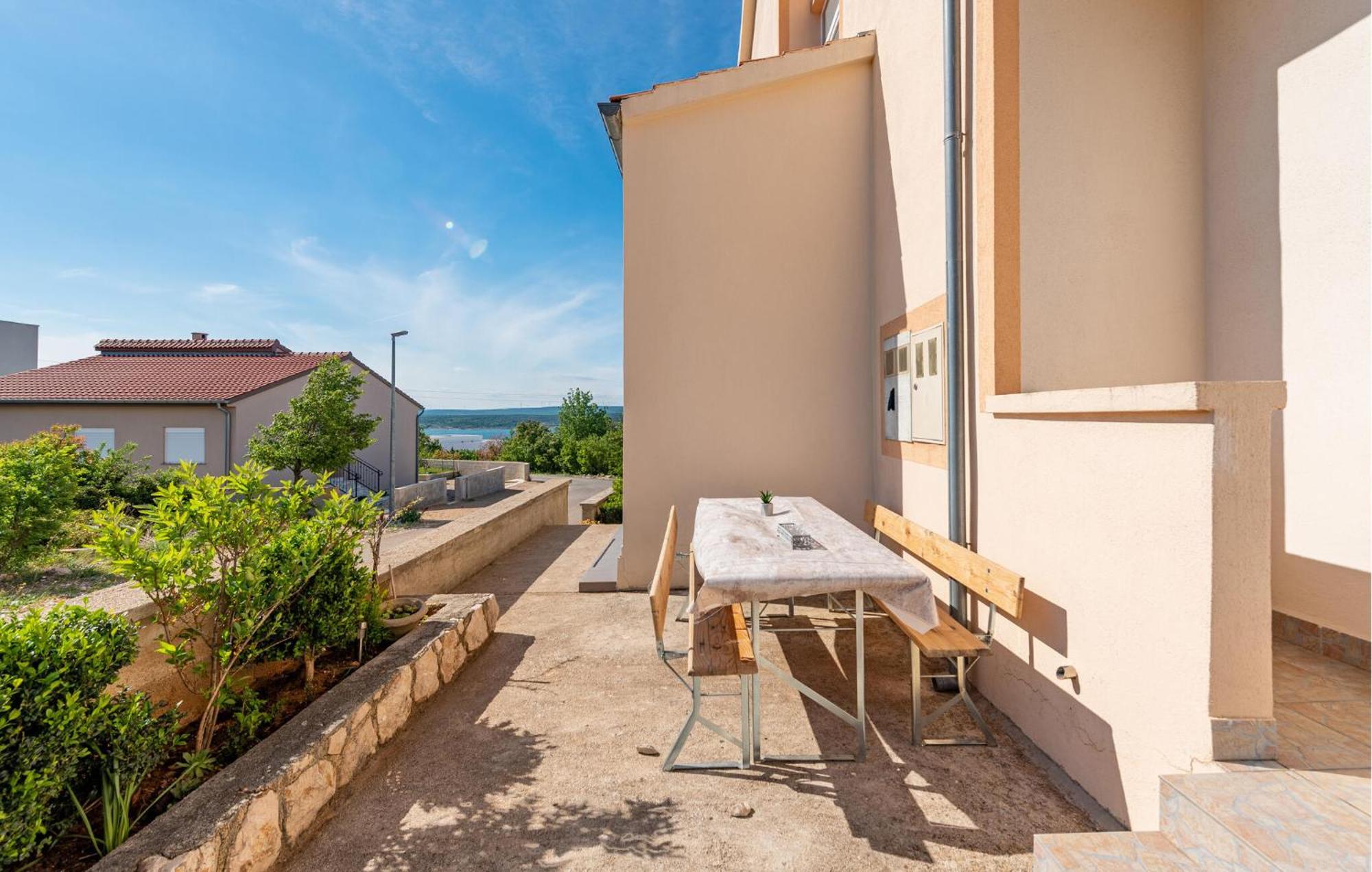 Beautiful Apartment In Maslenica With Kitchen Extérieur photo